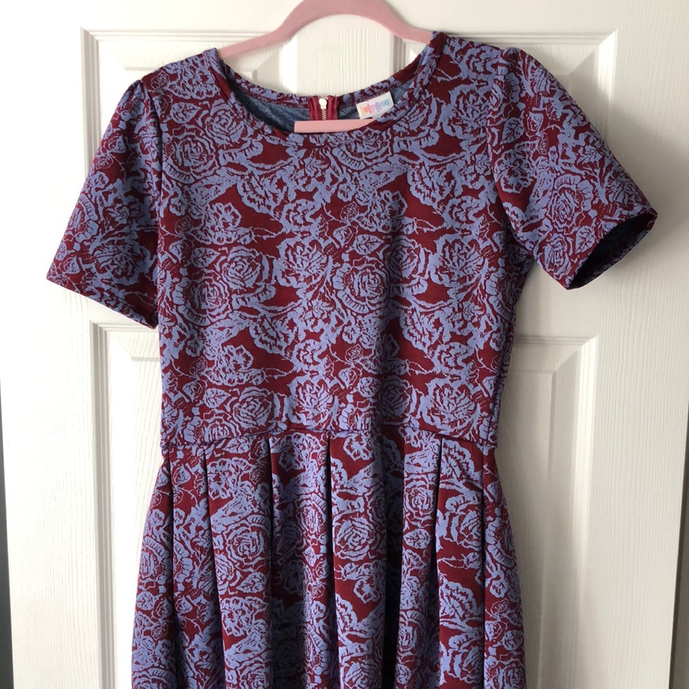Floral LuLaRoe Amelia Dress with pockets!!!